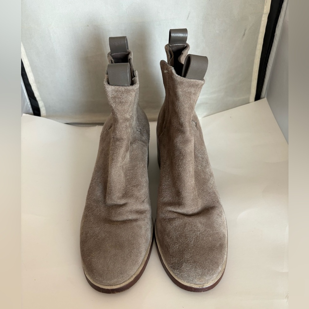 Mercedes Castillo Gray suede Leather Ankle Boots EU37 US7